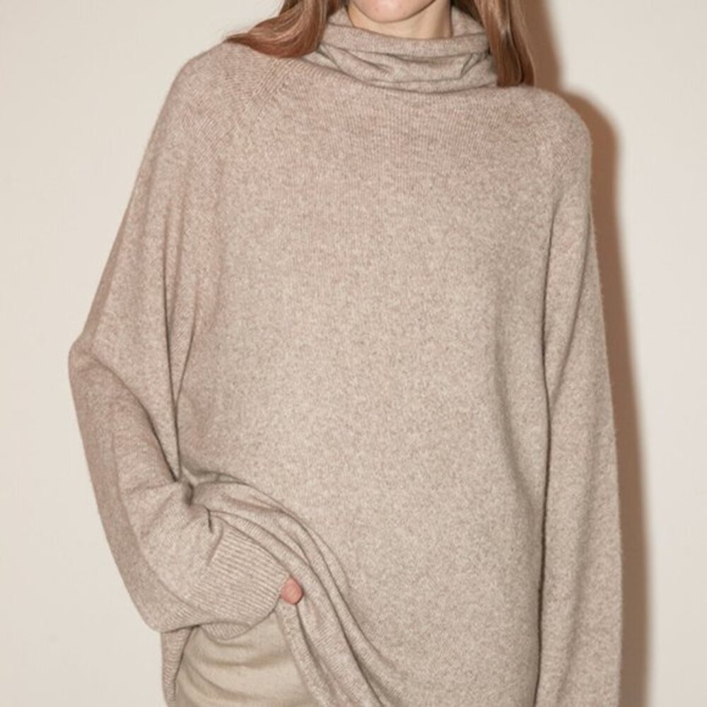 CHICJOC Cashmere Blend Turtle Neck Loose Sweater